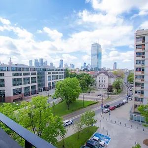 amazing-view-and-great-location-ratusz-arsenal.warsawhotelspoland.com/