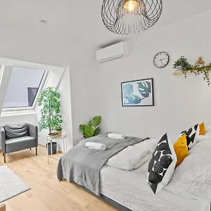 Appartement 1 Min To Public Transport - 3 Min To Supermarket And Pharmacy - On-site Parking For 19,90 Eur, Vienne