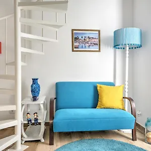 https://blue-barqueta-studio.hotelaalgarve.com