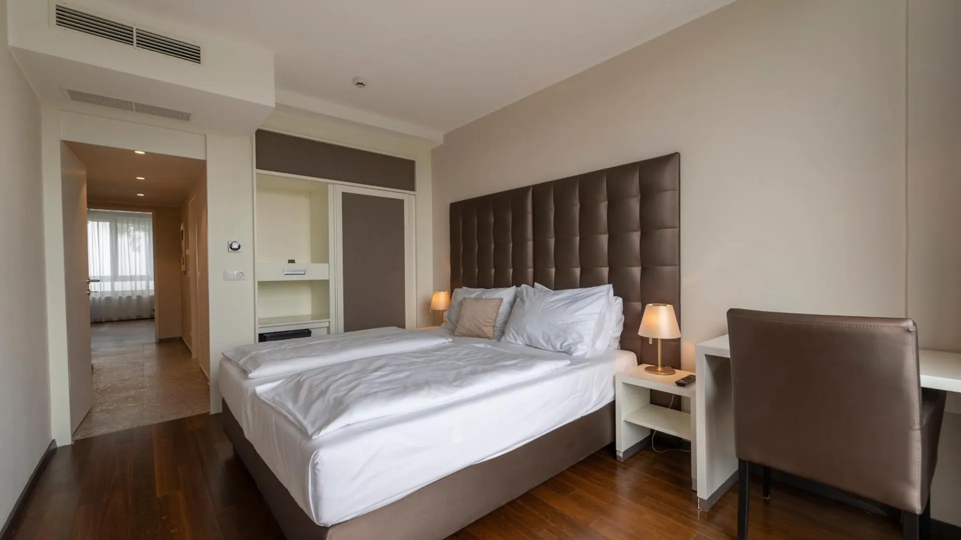 Pakat Residences Bécs Apartman
