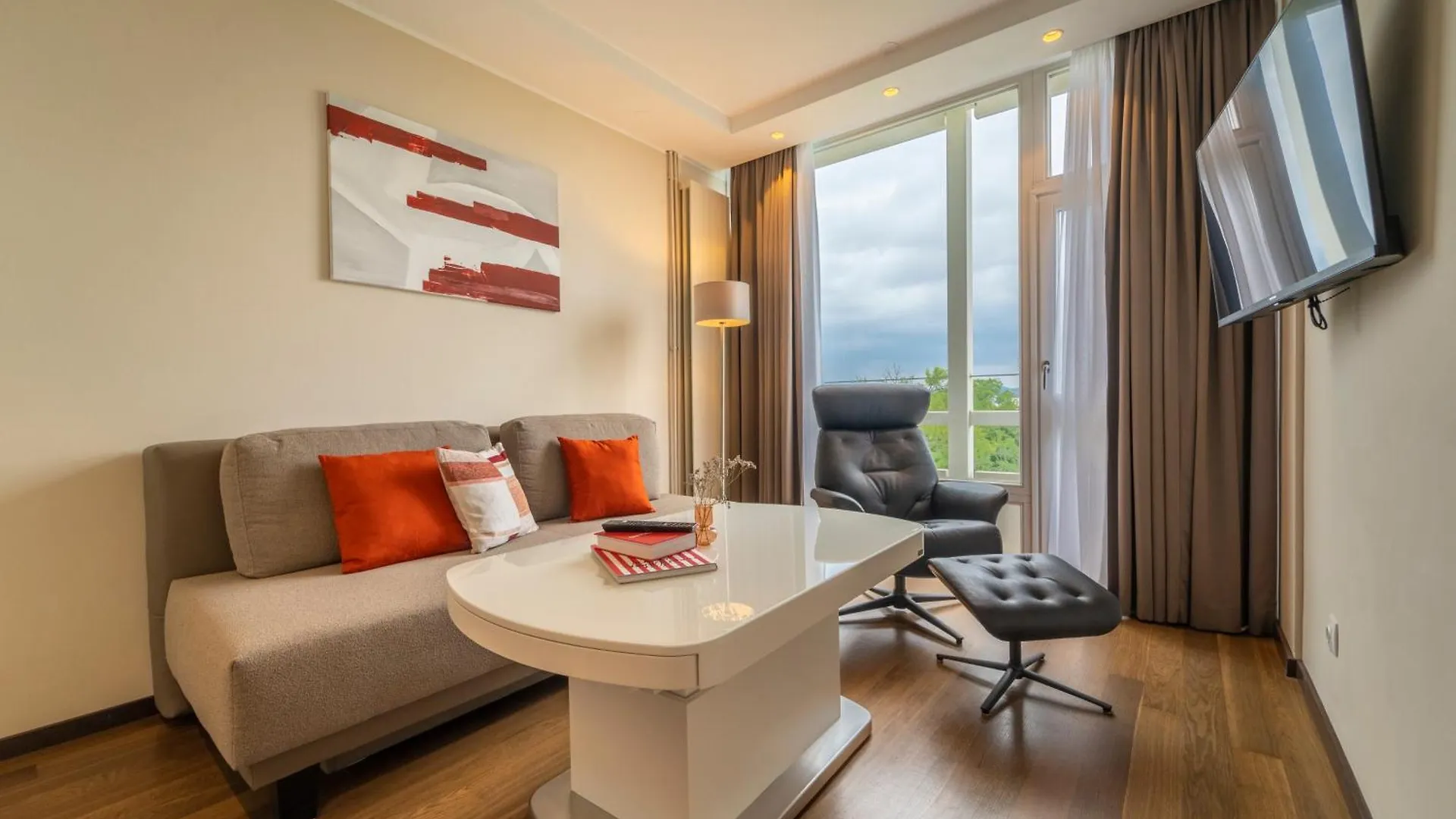 Pakat Residences Bécs 0*,